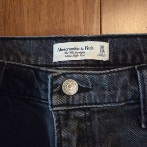 Abercrombie & Fitch Ultra High Rise Jeans